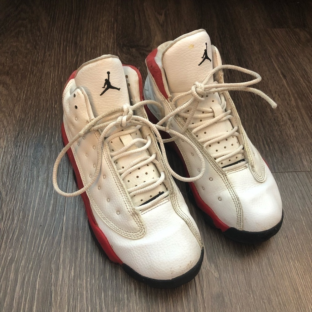 Jordan 13 Retro Chicago 2017 White & Red Sneakers